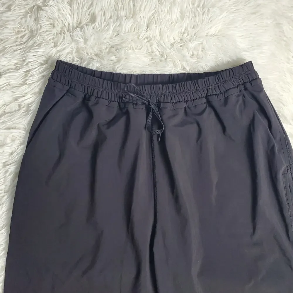 Lululemon Keep it Classic Crop Pants 6